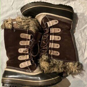 Womens size 8 Sorel leather winter boots-BROKEN pull on Straps